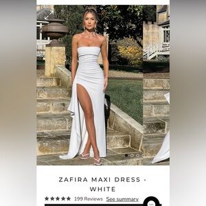 BRAND NEW - TAGS STILL ON
Babyboo Zafira Maxi Dress
White - Women’s size XS